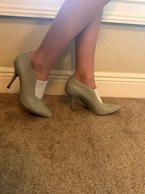 Alexander Wang Gray Leather Pointed Toe Heels White Elastic Size 6